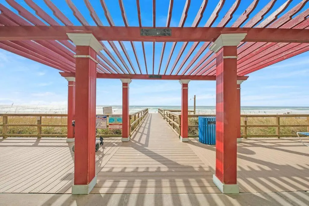 Beachfront Studio #509 At Majestic Panama City Beach Apartment