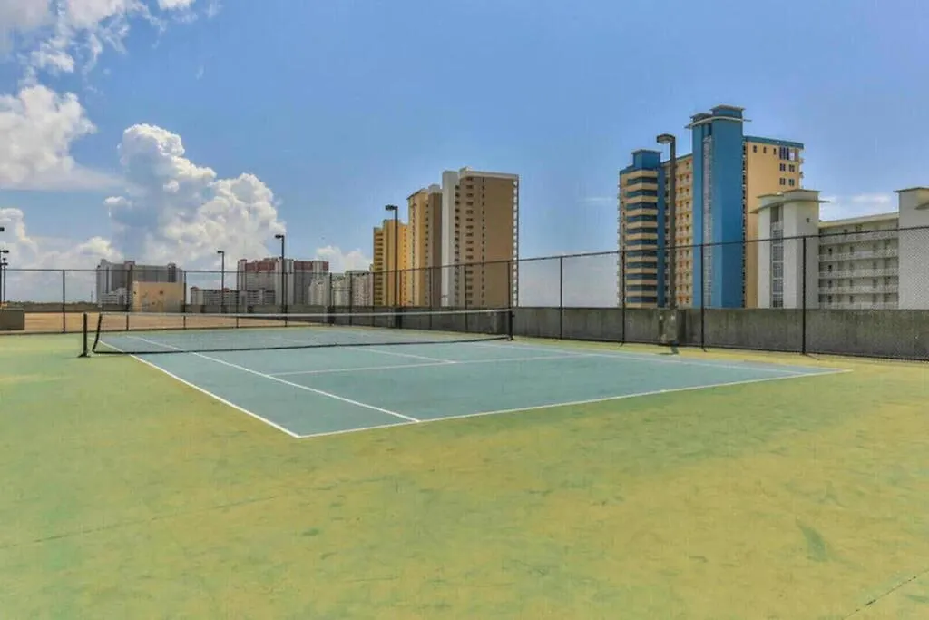 Beachfront Studio #509 At Majestic Panama City Beach Apartment